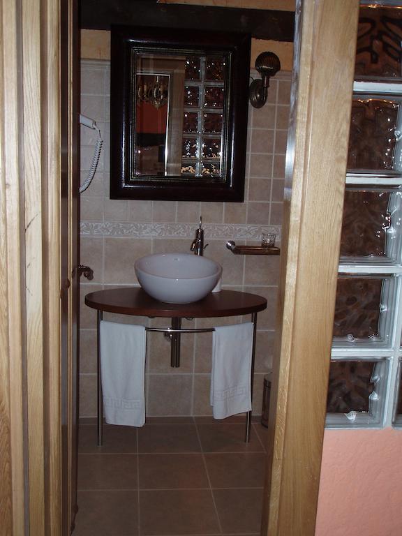 La Sinagoga Guest House Penaranda de Duero Room photo